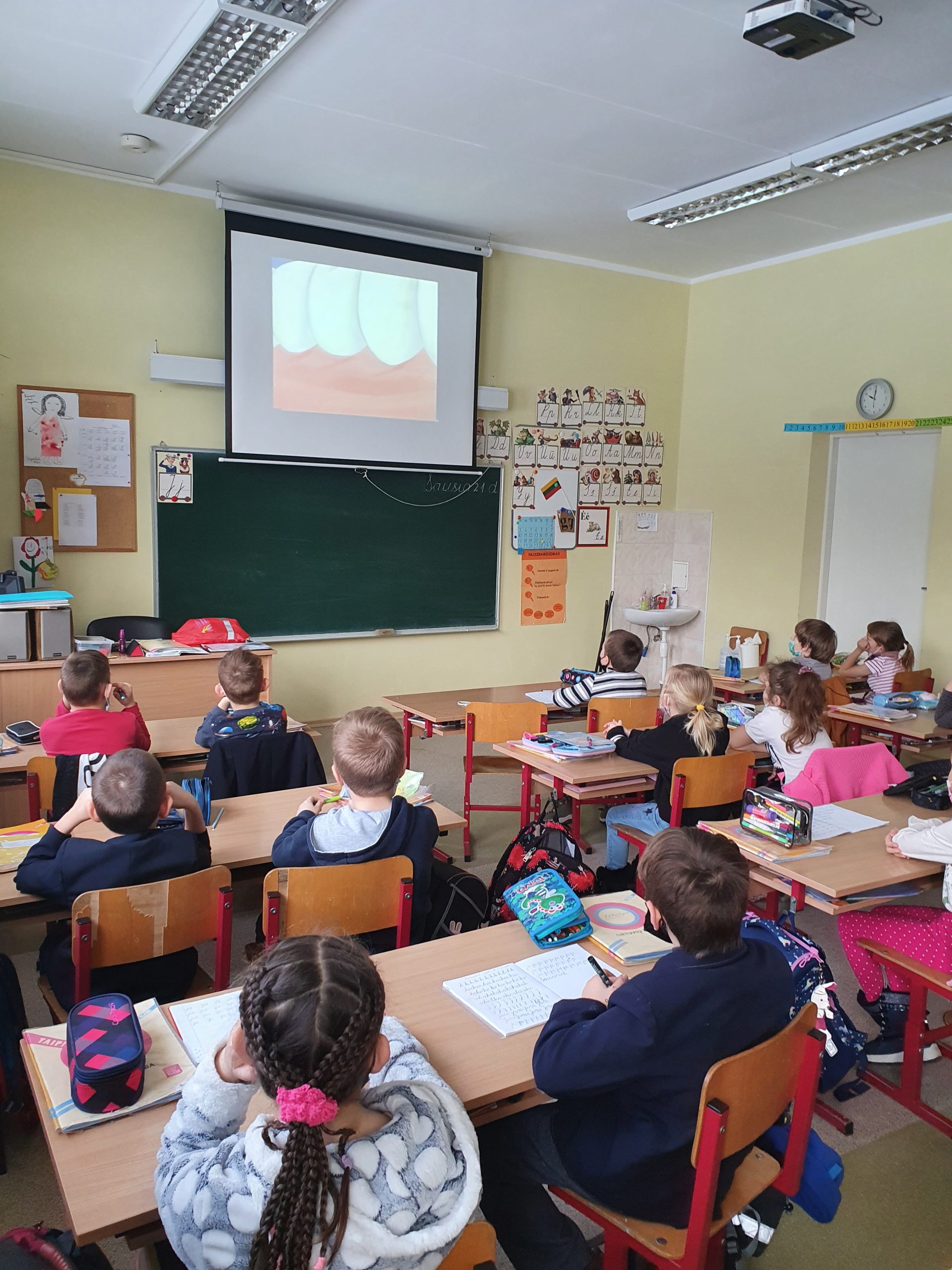 balti-dantukai-–-grazi-sypsenele
